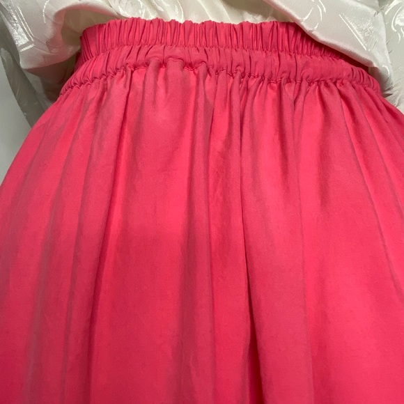 Vintage Silk Skirt, Early 00’s Era. - Picture 7 of 9